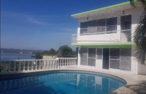 Tequesquitengo Villa | CASA MARY