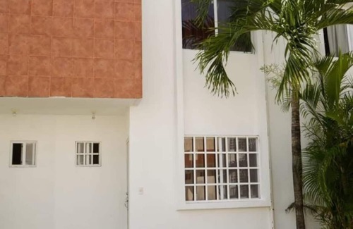 Puerto Juarez House | Casa "melon"