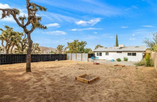 Palm Desert House | Casa Mestiza- Spacious with Fire Pit, Near Town
