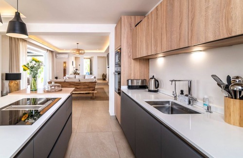 Mijas Villa | Casa Mijas - Six Bedroom Villa, Sleeps 12