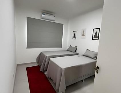 Maringa House | Casa moderna no Jardim Italia