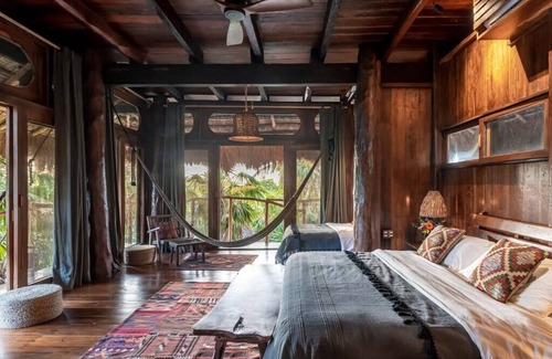 Zona Hotelera Cabin | Casa Moksha | Beachside Retreat + Private Cenote