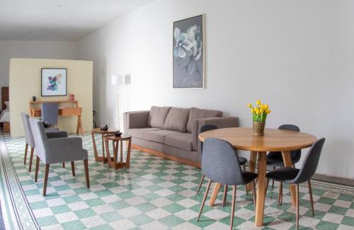 Centro Apartment | Casa Monarcas - Victoria (with AC)