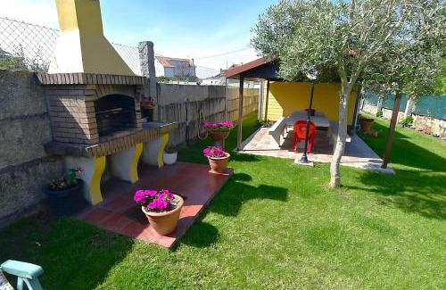 O Grove House | Casa natural con cenador en jardín y parking