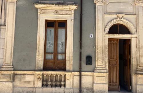 Canicattini Bagni House | Casa nel Liberty