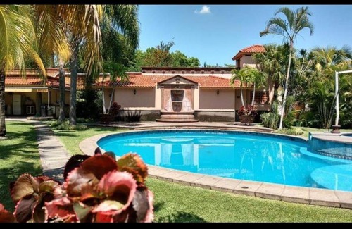 Tezoyuca House | Casa Nikte