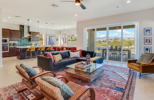 Palm Springs House | Casa No Problemo - Beautiful Country Club Home!