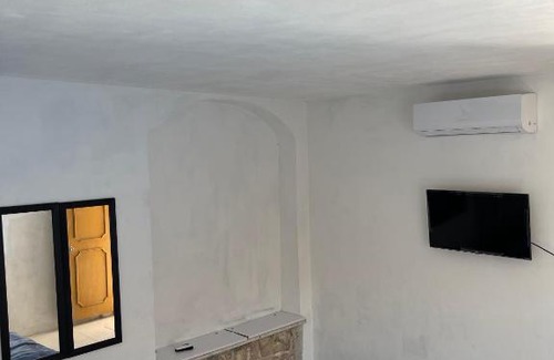 Downtown Cancun House | Casa nova 7 PRIVATE BATHROOM AND ROOM 2 BEDS