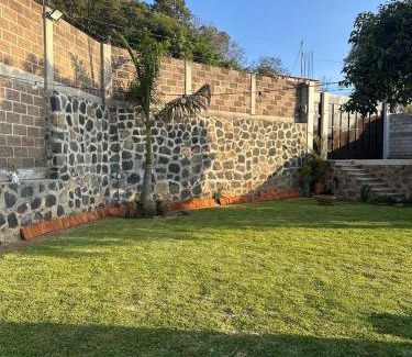 Totolapan House | Casa Palmer, con gran jardín