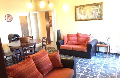 Pereta Hotel | Casa Panoramica with balcony, in stunning medieval village, short drive to beach