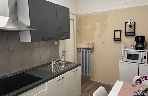 San Giovanni-Chiadino-Rozzol Apartment | Casa particular 40-relax and comfort with parking space.