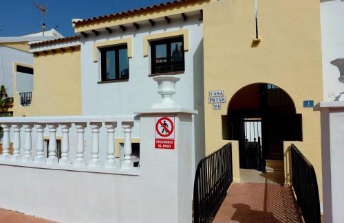 Rojales Apartment | Casa Prins 2-bed apartment with stunning views