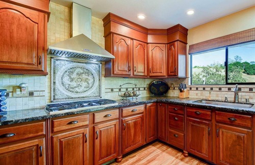 Napa House | “CASA PRIVADA” A Grand Napa Wine Country Retreat
