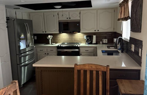 Paradise Valley Village Condo | CASA RANCHERO/Cowboy up looking over the Golf Course.
