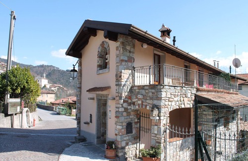 Vesio Apartment | CASA RITA - AP. 2 LAKE GARDA