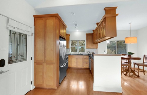 Wimberley Cabin | Casa Robles- Mockingbird I Couples, stargazing