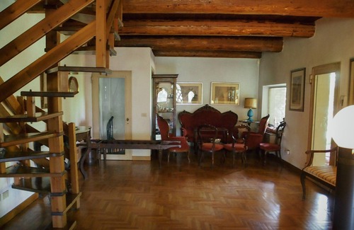 Colorno Apartment | Casa Rosa, apartment in large country villa.