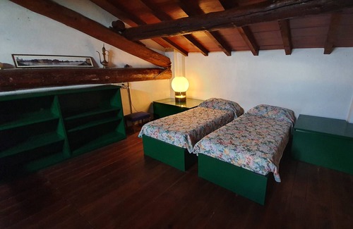 Colorno Apartment | Casa Rosa, apartment in large country villa.