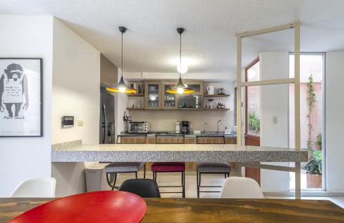 Downtown Queretaro Apartment | Casa Rosa by Domi Housing
