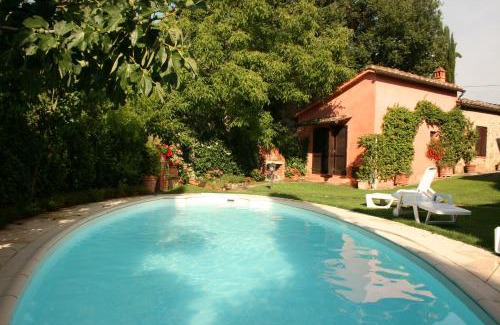 Santa Maria House | Casa Rosada