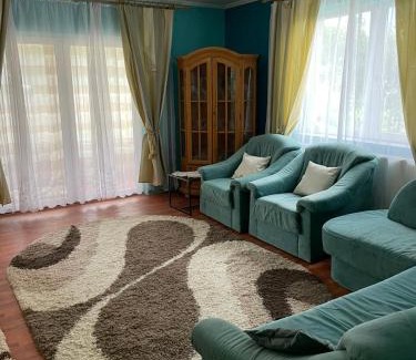 Cetariu House | Casa Rosi - Oradea