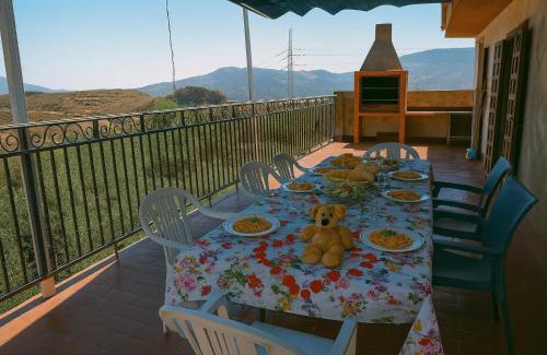 Lanjaron House | Casa Rural Chalet Venta del Aire Cortijo Terron
