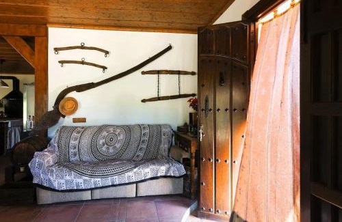 Riogordo House | Casa rural con barbacoa y piscina
