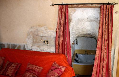 Alcala del Jucar Apartment | Casa Rural con Jacuzzi Paraíso del Júcar