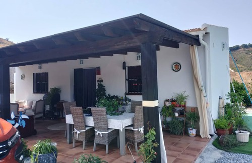 El Borge House | 'Casa Rural Cuesta Málaga' with Mountain Views, Private Pool, and Air Conditioning