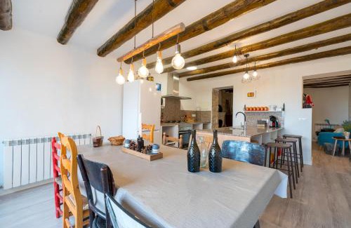 Almatret Apartment | Casa Rural Encantadora