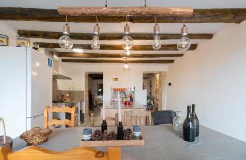 Almatret Apartment | Casa Rural Encantadora