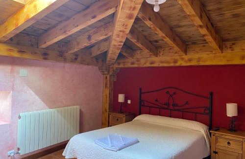 Valle de Santibanez House | Casa Rural Los Pilones