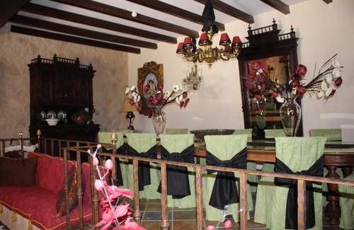 Corral de Almaguer Hotel | Casa Rural Mendoza