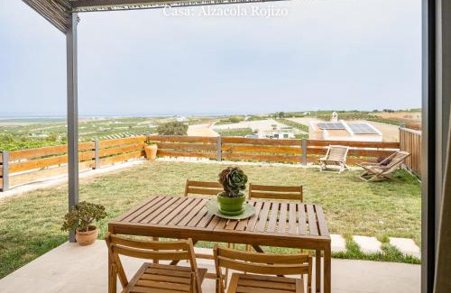 Trebujena House | Casa Rural Mirador del Guadalquivir-Refugio con Piscina y Chimenea