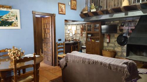 Tolosa House | Casa Rural Rio Jucar