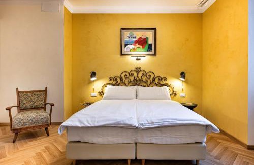 Trieste Old Town Apartment | Casa Saba Trieste Luxury Apartment with terrace