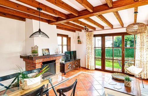 Poo House | Casa Sabina, Zona de playa y montaña