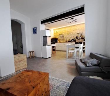 Jachymov House | Casa Santini