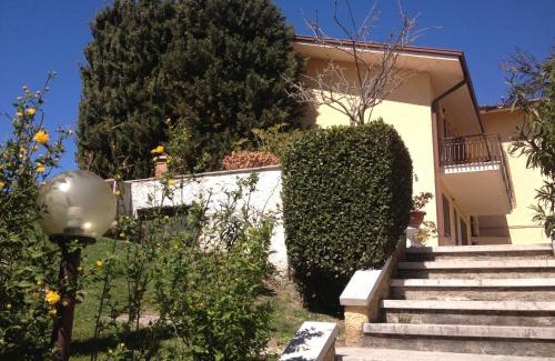 Calmasino Apartment | Casa Sole Appartement con terrazzo