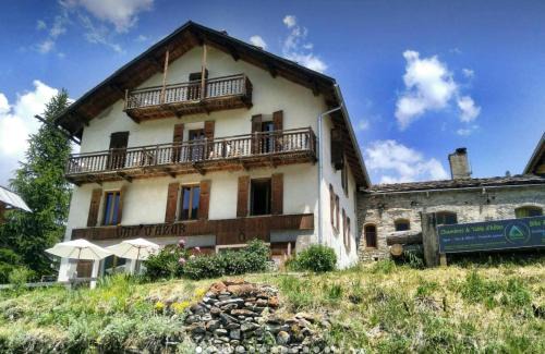 Molines-en-Queyras Bed & Breakfast | CASA-Suite La Bohème pour 5 personnes