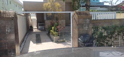 Centro House | Casa Térrea-Bertioga-Uso exclusivo para de 1 a 12 pessoas