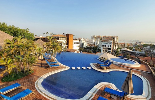 Romantic Zone Condo | Casa Tortuga @ Selva Romantica