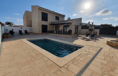 Les Tres Cales Ski Chalet | Casa Trébol - Villa con piscina