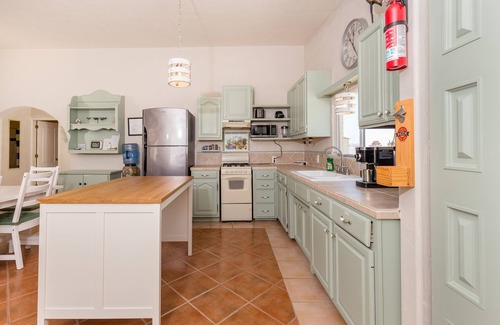 Puerto Penasco House | Casa Tres: Charming, quiet retreat near the sandy beach of Playa Encanto