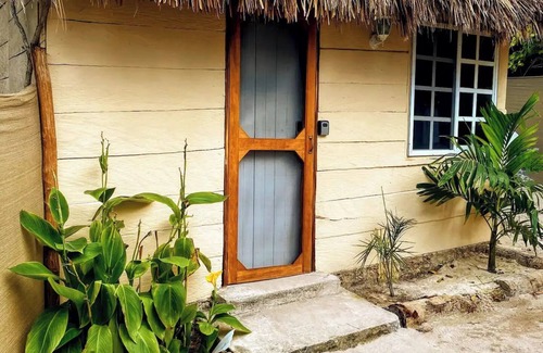 El Cuyo Cabin | Casa Tropical Privada Cerca de la Playa