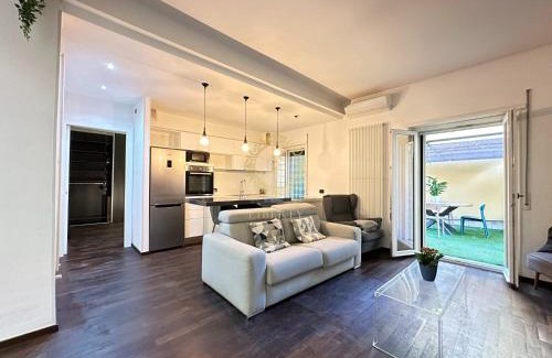 Monte Sacro Apartment | Casa Vacanze Secret Garden