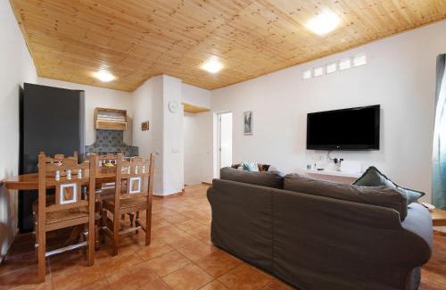Moya Apartment | Casa Verol B