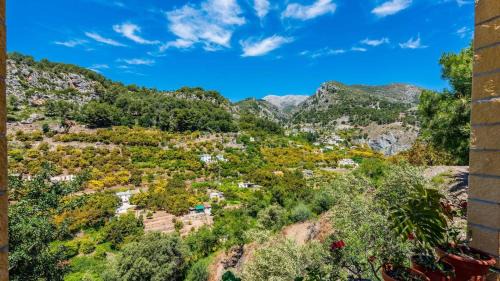 Alozaina House | Casa Victoria Alozaina by Ruralidays