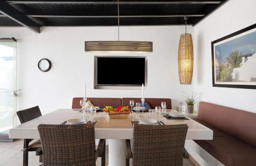Playa Blanca Villa | Casa Vista Hermosa
