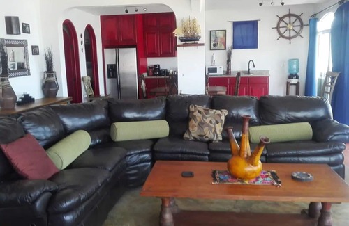 Playas de Rosarito Villa | Casa Vista Mar (Pool, Jacuzzi, sandy beach, fire pit and BBQ)